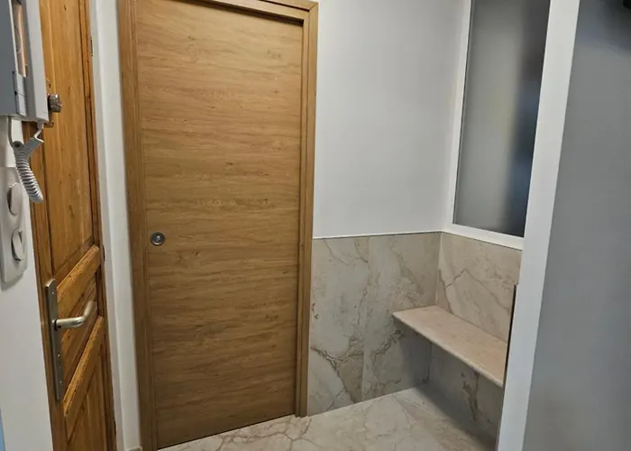 L'olivier Du Vieil Апартаменти Антіб